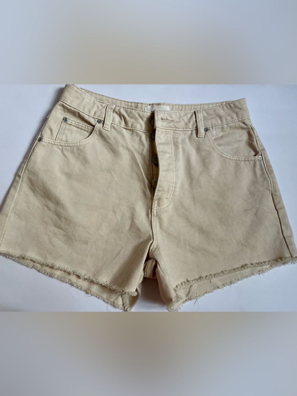 ROLLA'S Women's Denim Cutoff Shorts in Light Beige Sz 28